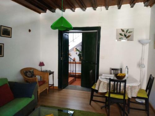 Casa Askanova
