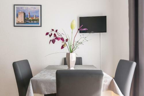 Apartments Neve