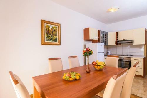 Apartments Neve