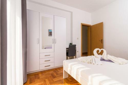 Apartments Neve