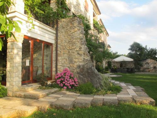 Hostal Villa Castello Rausch