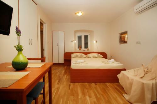 Apartments Caralipeo