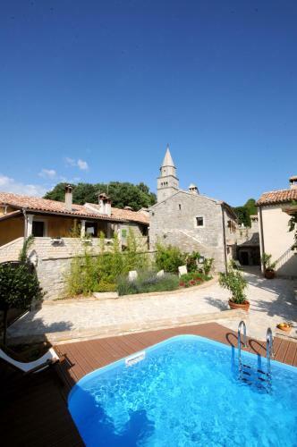 Holiday Homes Poli Svetega Antona