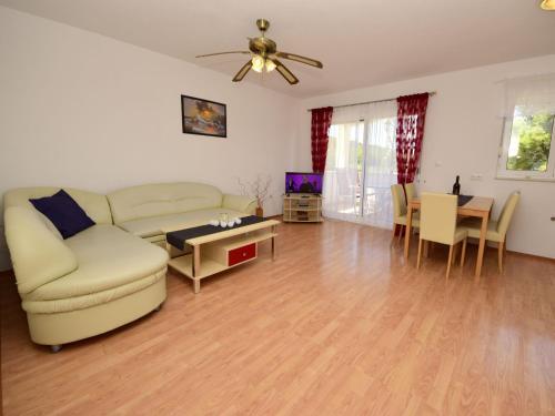 Apartment Slatine 5