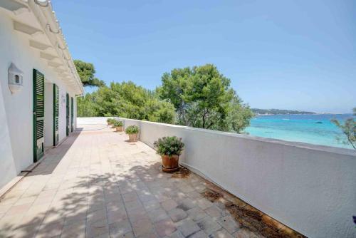 Ultimate 5 Bedroom Villa With Beach Access, Mallorca Villa 1024