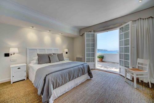 Ultimate 5 Bedroom Villa With Beach Access, Mallorca Villa 1024