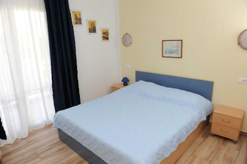 Apartments Lon?ar
