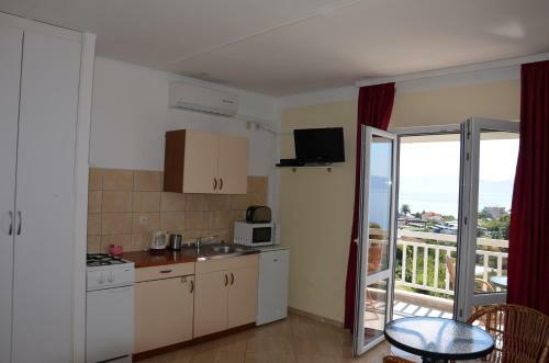Apartments Lon?ar