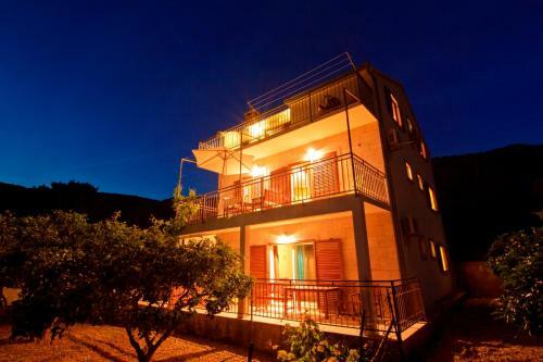 Apartments Popaj