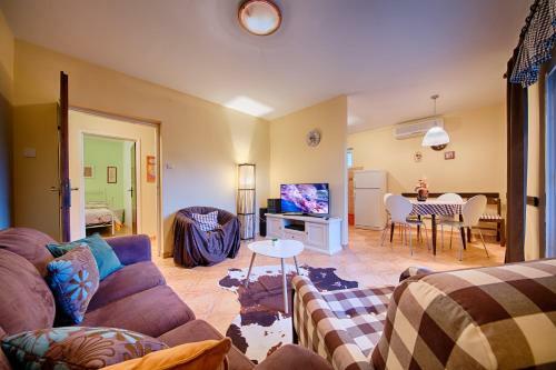Apartments Popaj
