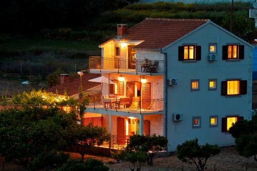 Apartments Popaj