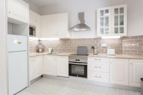 Divino Apartment By Cadiz4rentals