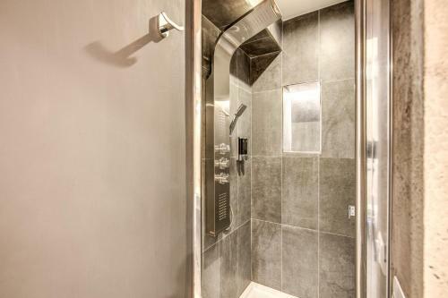 Hostal Four Rivers Suites