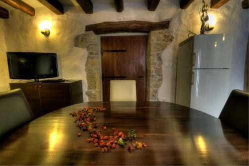Hostal Traditional Stone House Kotli