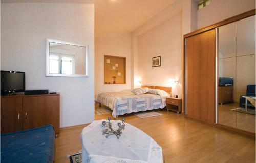 Apartment Iva Tijardovica V
