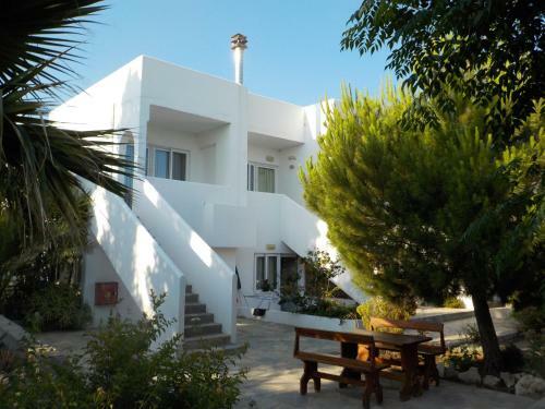 Mandorla Apartments