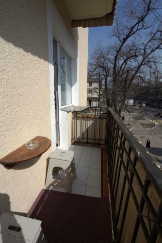 Nadezhda Apartrments Near Opera Theatre