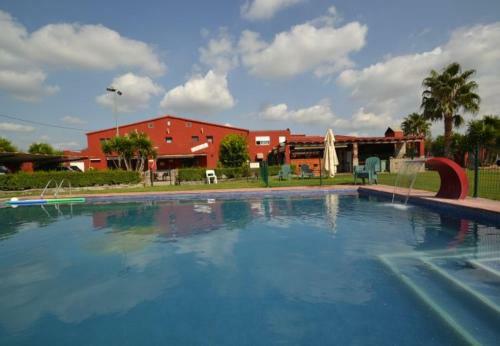 Villa de Tres Casas Con Padel Y Piscina