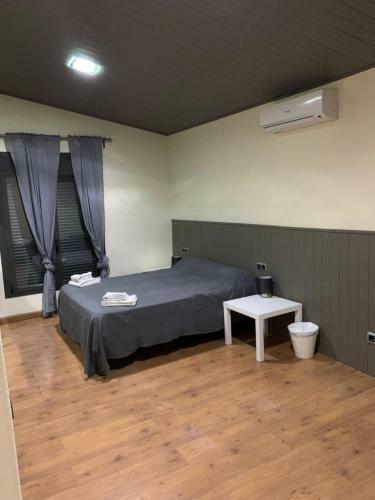Villa de Tres Casas Con Padel Y Piscina