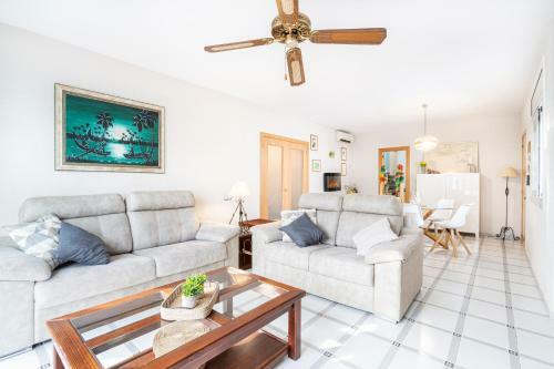 House In Cambrils 1,5km From The Beach With Pool