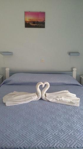 Makis Studios & Apartments