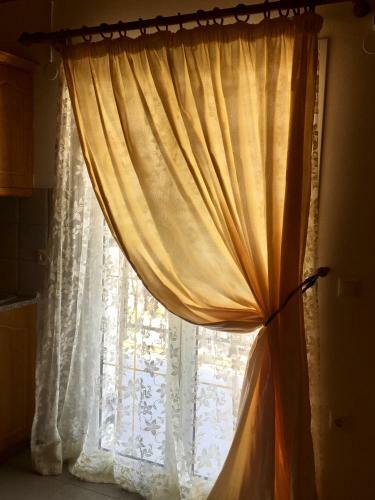 Makis Studios & Apartments