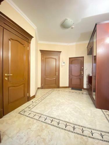 Apartamento ????? ????? ??????! / Center Almaty