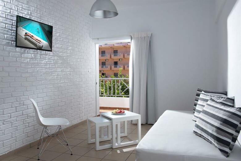 Fedra Apartments