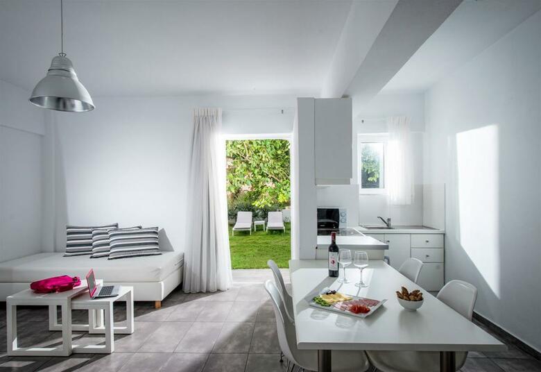 Fedra Apartments