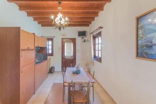 Hostal Alykes Studios