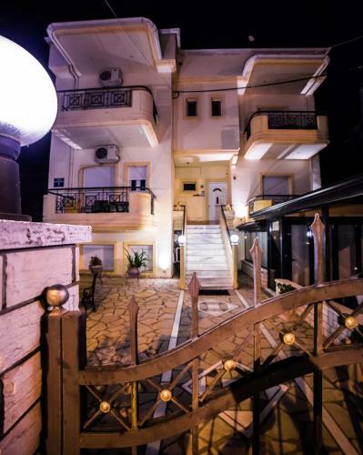 Hotel Tsironis Rooms