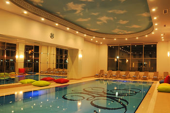 Erdoba Elegance Hotel & Convention Center