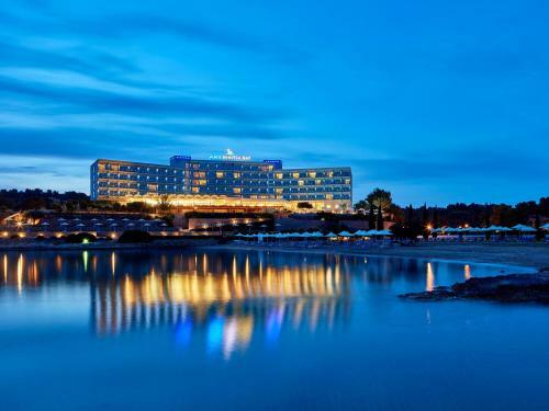 Hotel Aks Hinitsa Bay