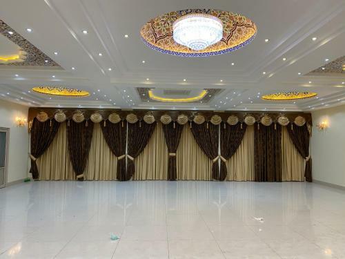 Shahi Palace Hotel