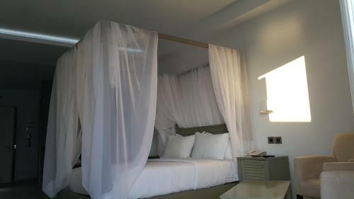 Hotel Akti Irini