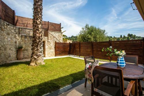 Nefeli Luxury Villas