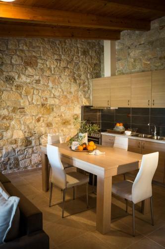 Nefeli Luxury Villas