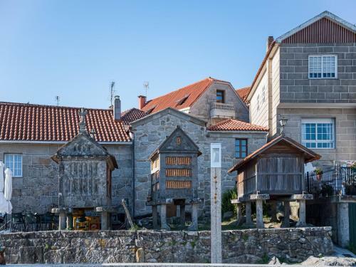 Idyllic Holiday Home In Combarro Near Seabeach