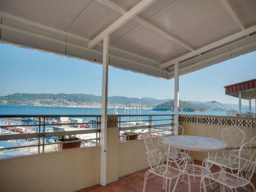 Idyllic Holiday Home In Combarro Near Seabeach