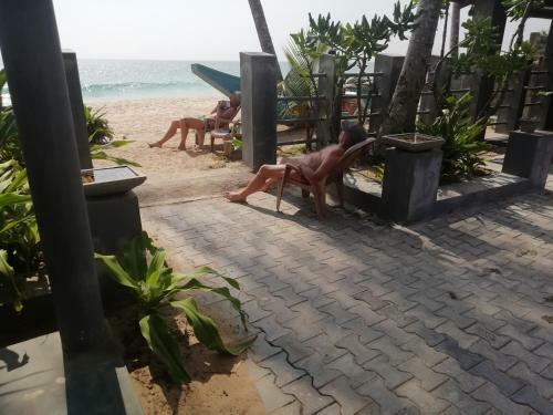 Hotel Rainbow Beach Resort