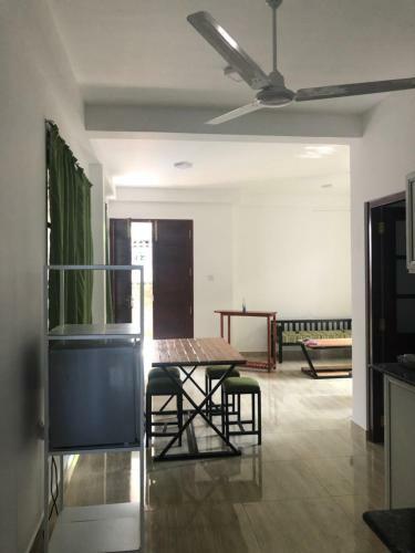 S R S Apartment
