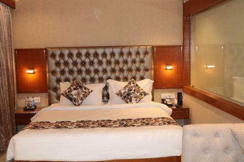 Hotel Sk Lords Eco Inn Ahmedabad
