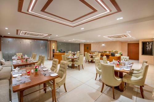 Hotel Sk Lords Eco Inn Ahmedabad
