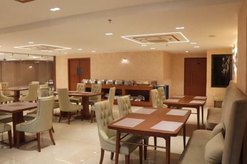 Hotel Sk Lords Eco Inn Ahmedabad