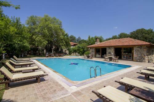 Doga Apartments