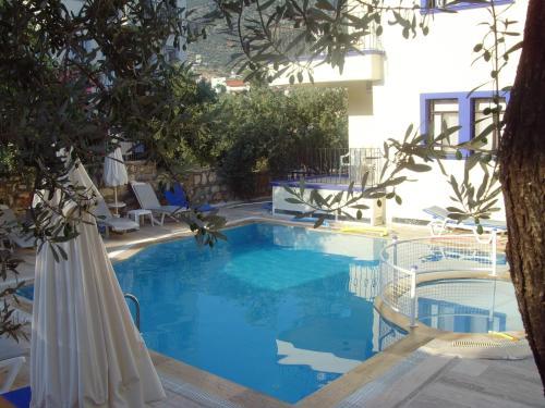 Hostal Lizo Hotel