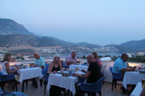 Hostal Lizo Hotel