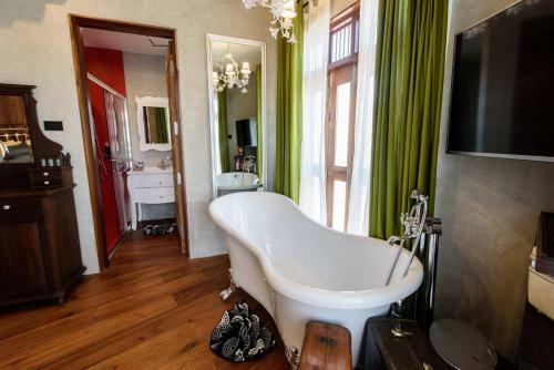 Hotel Roomquest Rimrabeang And Suite