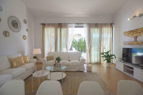 Villa Luxury Ocean View 100m From The Beach And Pool !!!