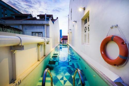The Daulat By Hotel Calmo